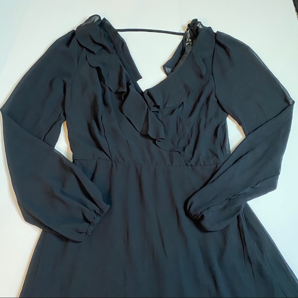 🤎3/$25 Black ruffled dress